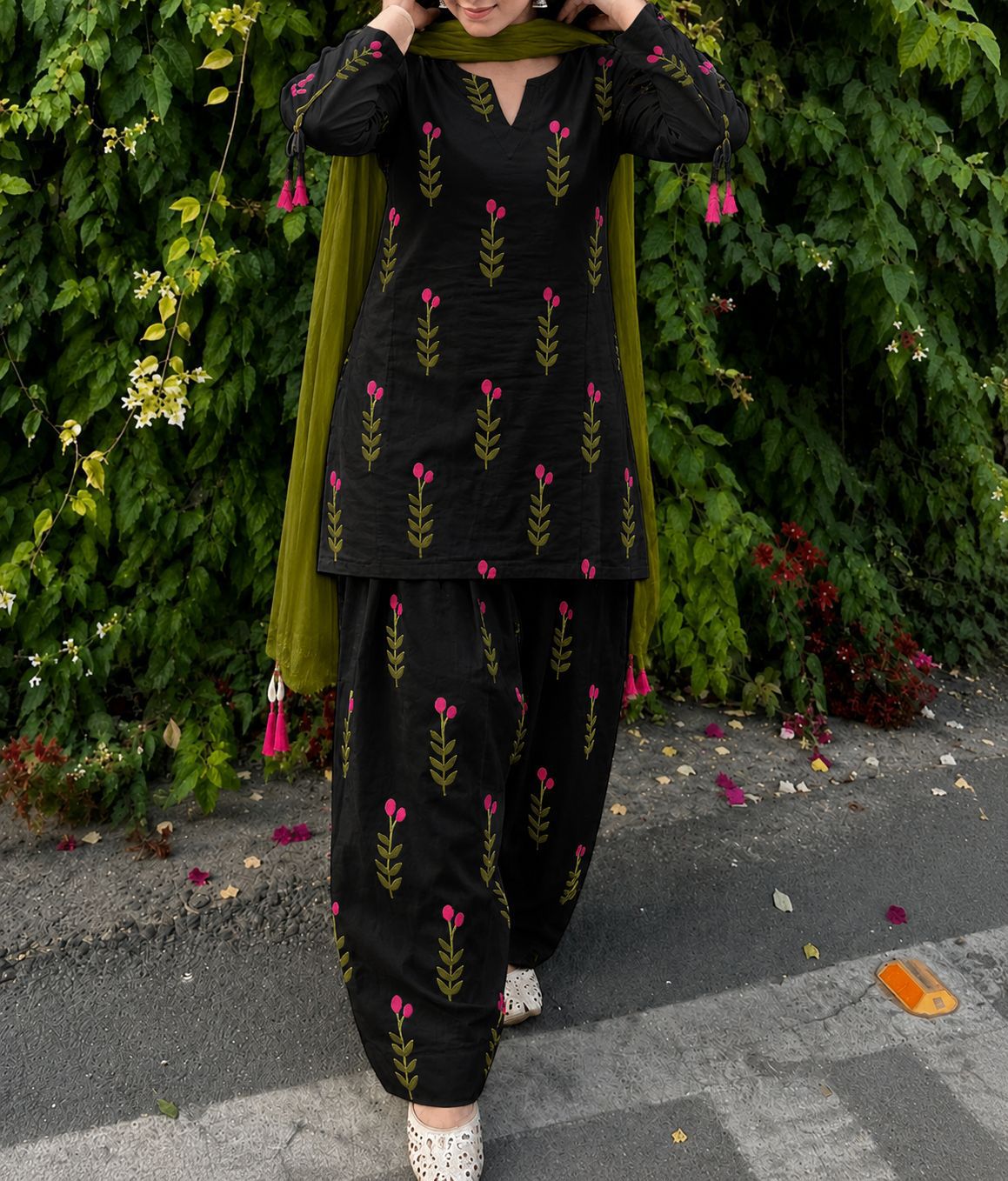 Cute Floral Printed Farshi Shalwar Set (3PC)