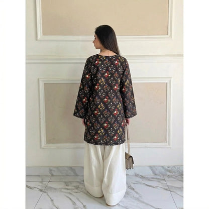 Premium Swiss Lawn Digital Printed Kurti with Classic Farshi Shalwar Set – 2-Piece