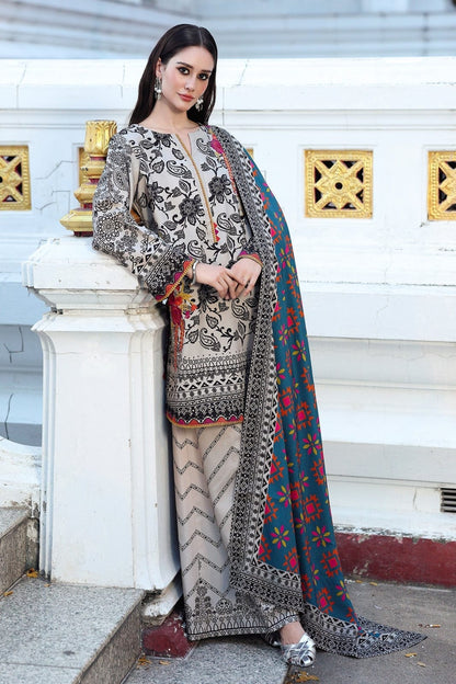 Grey Monochrome Floral & Paisley Printed Lawn Suit with Teal Dupatta – 3 Piece