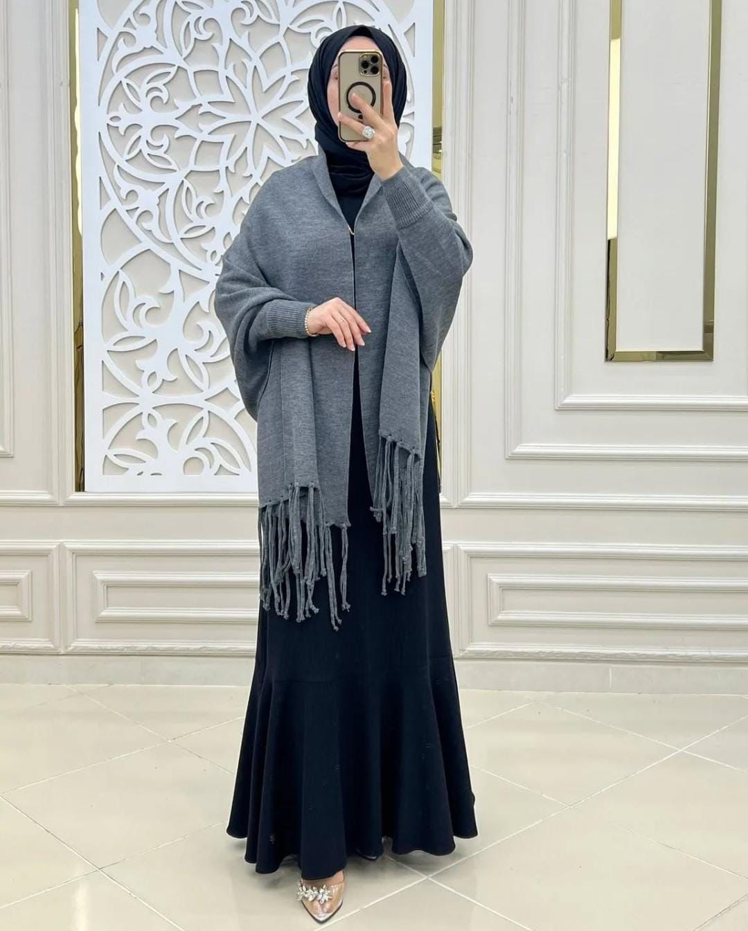 Shawl shoulder