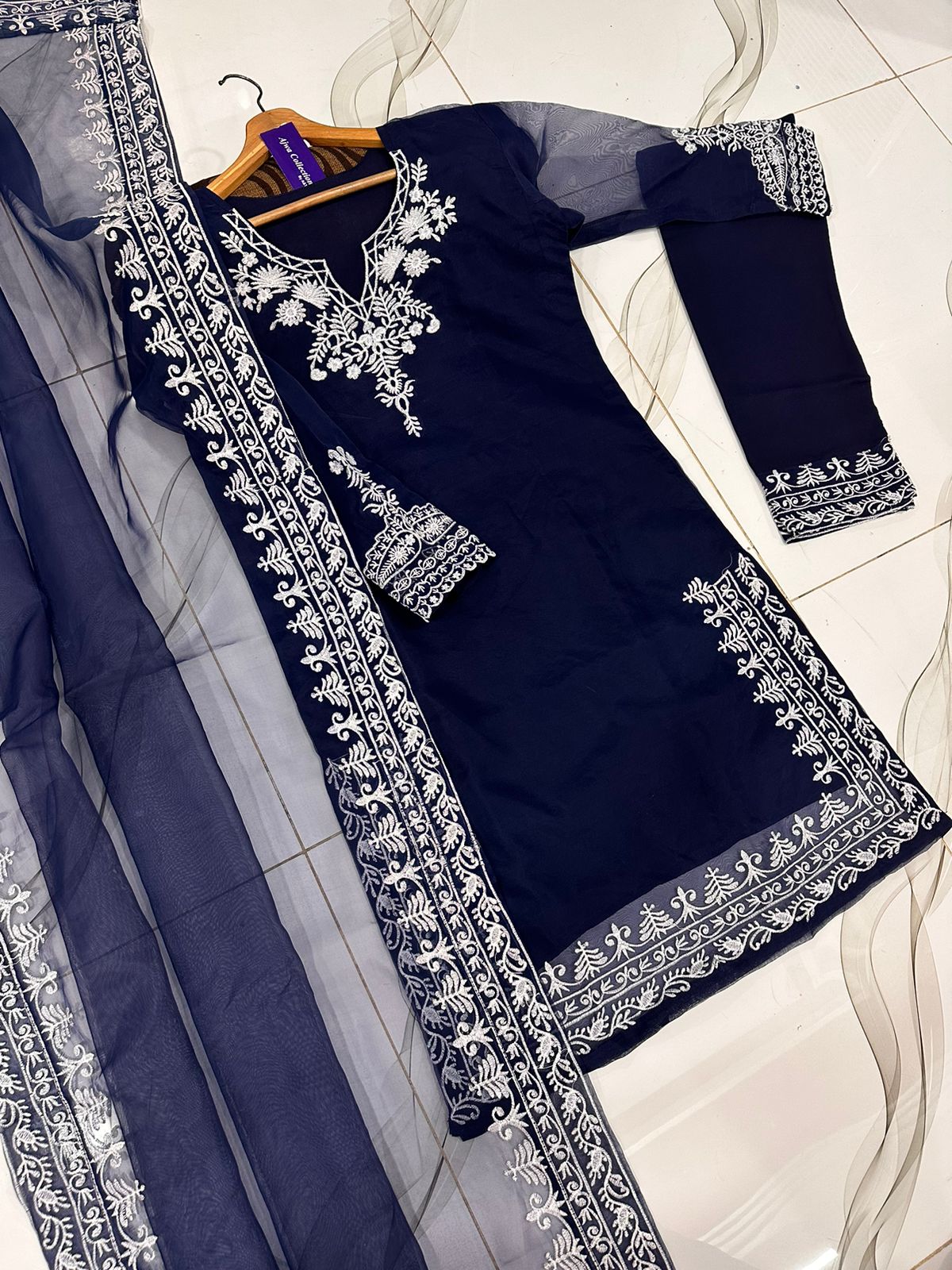 Daman emb 3 piece