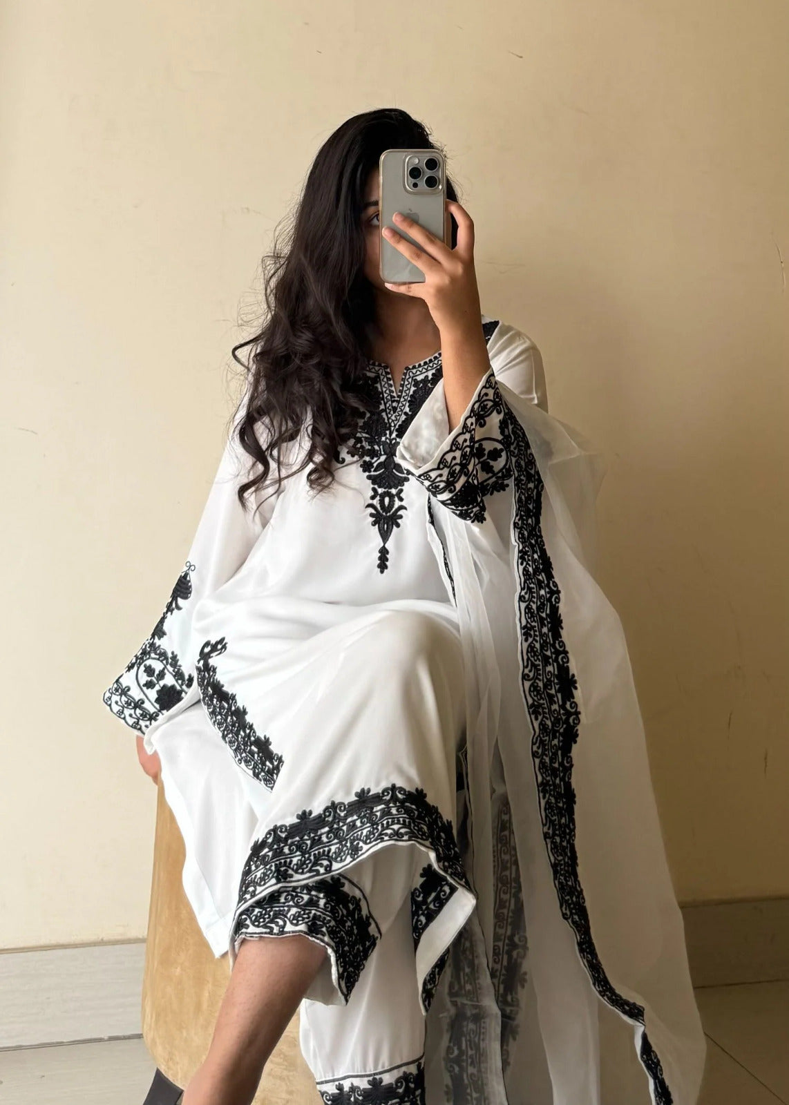 Daman emb 3 piece